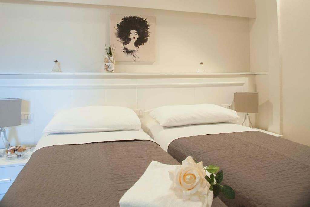 Tornabuoni Charming Apartment Florenţa Exterior foto